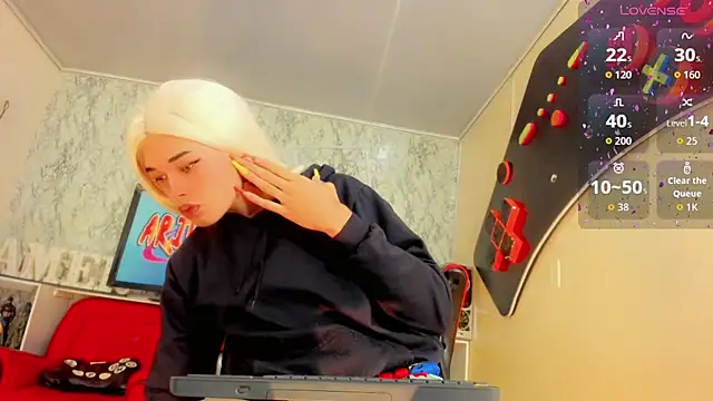 Snapshot of Madison_Mujica chatting on 10-23-25, 11:20 Madison Mujica online show from 10-23-25, 11:20