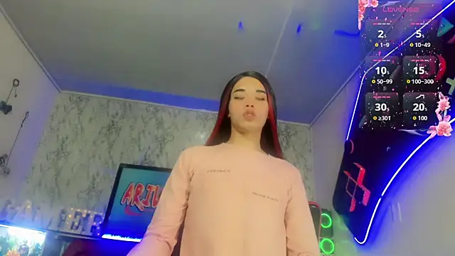 Snapshot of Madison_Mujica chatting on 10-29-25, 11:12 Madison Mujica online show from 10-29-25, 11:12