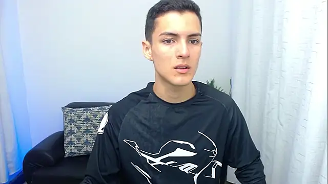 Matiius18 online show from 12-20-25, 02:02