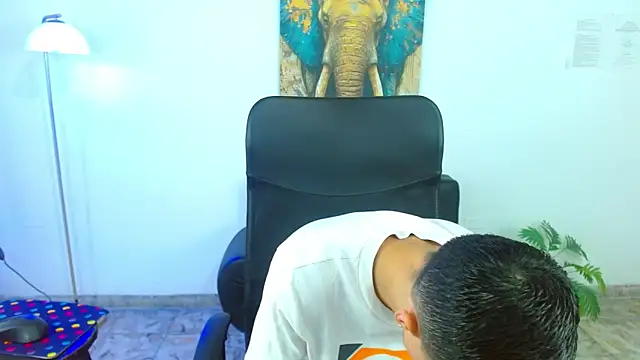 Matiius18 online show from 04-15-26, 02:35