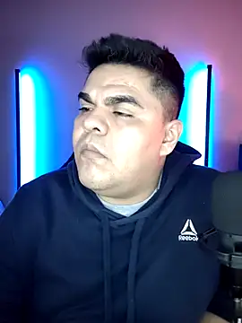 Snapshot of perversus12 chatting on 02-24-26, 08:01 perversus12 online show from 02-24-26, 08:01