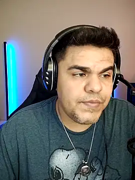 Snapshot of perversus12 chatting on 02-27-26, 08:31 perversus12 online show from 02-27-26, 08:31