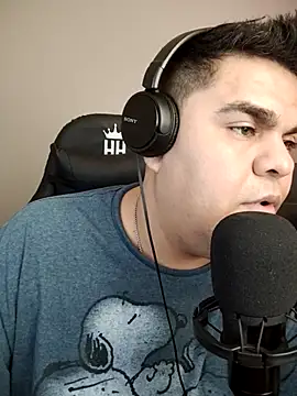 Snapshot of perversus12 chatting on 03-01-26, 08:33 perversus12 online show from 03-01-26, 08:33