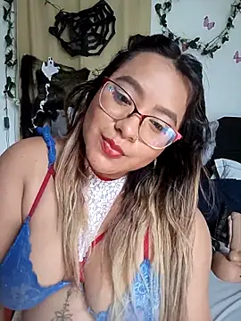 AsshleyVillaloboss online show from 10-22-25, 06:51