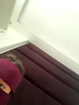 Snapshot of Rabroba89six chatting on 09-12-25, 02:17 Rabroba89six online show from 09-12-25, 02:17