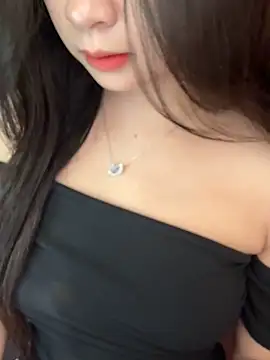 Snapshot of Nana_kute20 chatting on 10-21-25, 06:03 Nana kute20 online show from 10-21-25, 06:03