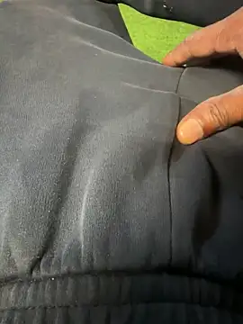 Snapshot of kerala01 chatting on 09-13-25, 01:11 kerala01 online show from 09-13-25, 01:11