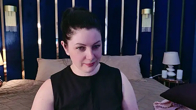 Snapshot of Nina_Stane chatting on 06-20-26, 05:43 Nina Stane online show from 06-20-26, 05:43