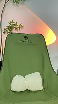 Snapshot of zhizhinaigai chatting on 12-02-25, 03:01 zhizhinaigai online show from 12-02-25, 03:01