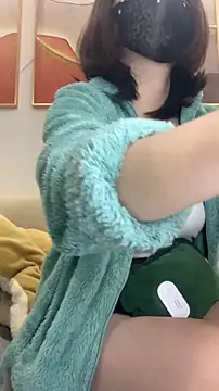 Snapshot of zhizhinaigai chatting on 12-16-25, 12:21 zhizhinaigai online show from 12-16-25, 12:21