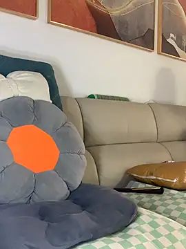 zhizhinaigai online show from 05-18-26, 04:07