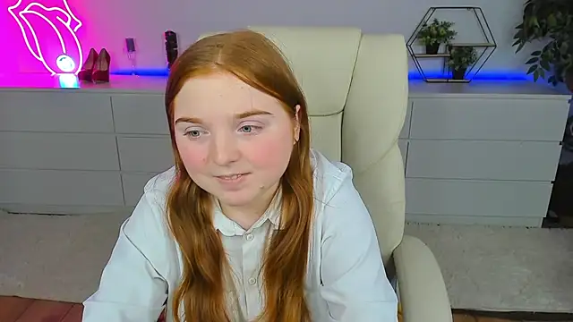 Snapshot of KattyRose8 chatting on 09-14-25, 12:10 KattyRose8 online show from 09-14-25, 12:10