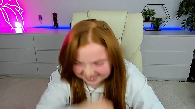 Snapshot of KattyRose8 chatting on 09-20-25, 12:06 KattyRose8 online show from 09-20-25, 12:06