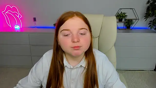 Snapshot of KattyRose8 chatting on 09-22-25, 05:31 KattyRose8 online show from 09-22-25, 05:31