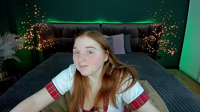 Snapshot of KattyRose8 chatting on 10-02-25, 06:37 KattyRose8 online show from 10-02-25, 06:37