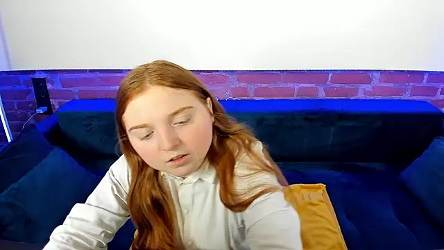 Snapshot of KattyRose8 chatting on 10-07-25, 05:54 KattyRose8 online show from 10-07-25, 05:54