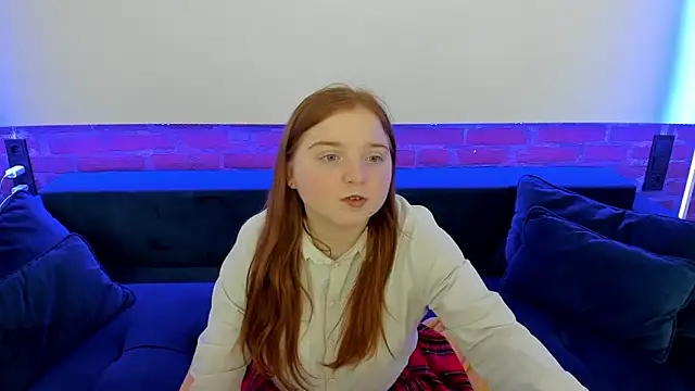 Snapshot of KattyRose8 chatting on 10-15-25, 05:40 KattyRose8 online show from 10-15-25, 05:40