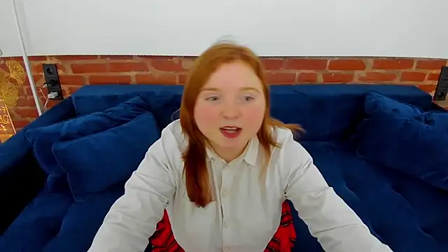 Snapshot of KattyRose8 chatting on 11-19-25, 06:35 KattyRose8 online show from 11-19-25, 06:35