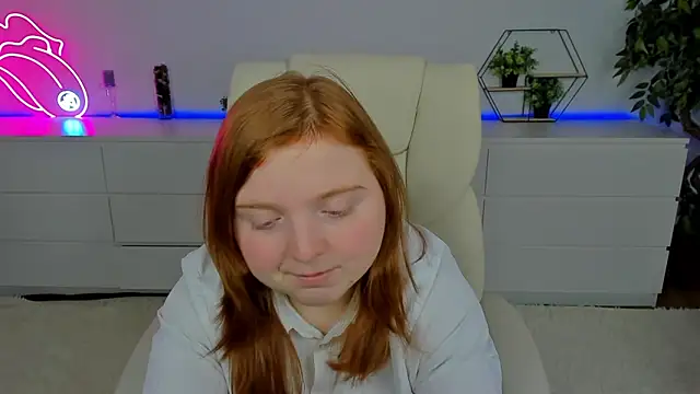 Snapshot of KattyRose8 chatting on 11-20-25, 06:35 KattyRose8 online show from 11-20-25, 06:35