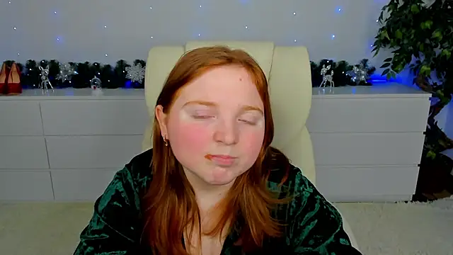 Snapshot of KattyRose8 chatting on 12-14-25, 06:34 KattyRose8 online show from 12-14-25, 06:34