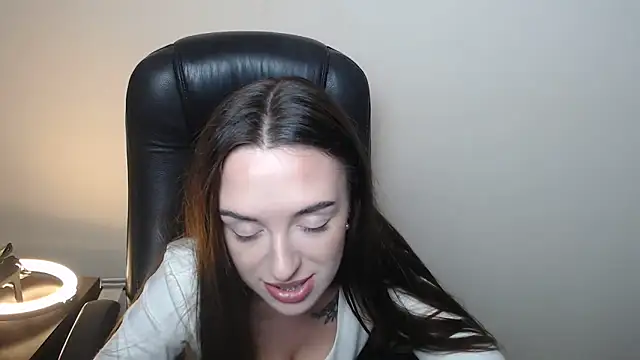 BonnieX  online show from 04-20-26, 12:19