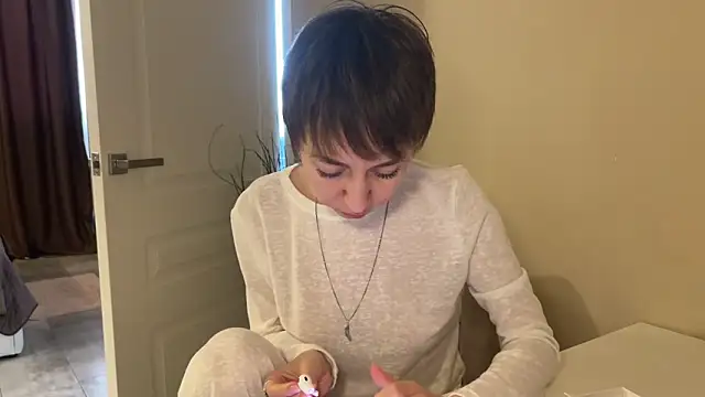 daniellia  online show from 01-11-26, 08:30