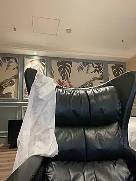 Snapshot of MengMeng0515 chatting on 01-17-26, 09:36 MengMeng0515 online show from 01-17-26, 09:36