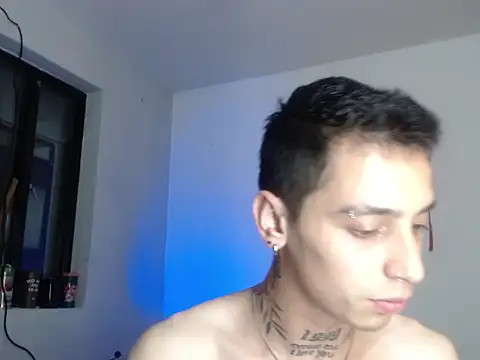 Snapshot of xalejo_max chatting on 11-04-25, 07:02 xalejo max online show from 11-04-25, 07:02