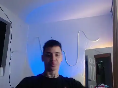 Snapshot of xalejo_max chatting on 11-16-25, 07:30 xalejo max online show from 11-16-25, 07:30