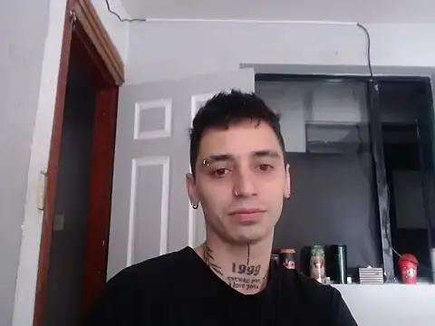 Snapshot of xalejo_max chatting on 11-22-25, 07:02 xalejo max online show from 11-22-25, 07:02