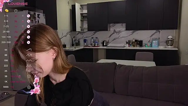 Sara kaya online show from 10-22-25, 06:07