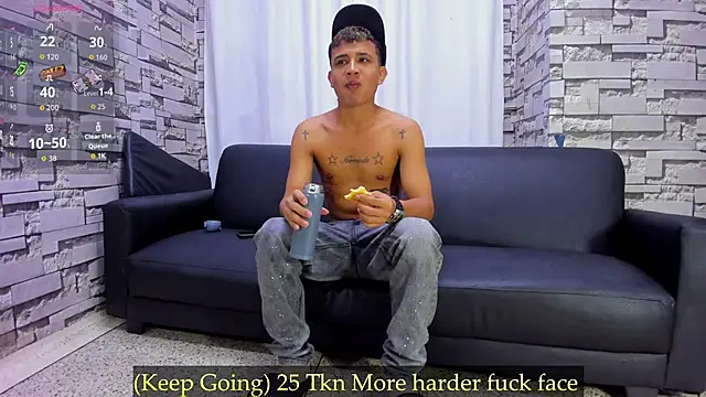 Snapshot of Crazy_Cult_Sex chatting on 03-21-26, 01:16 Crazy Cult Sex online show from 03-21-26, 01:16