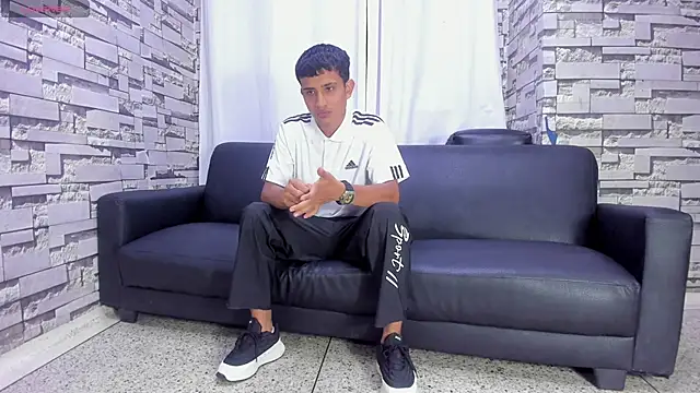 Crazy Cult Sex online show from 04-30-26, 01:17