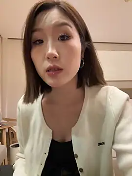 Snapshot of liliya_x chatting on 02-25-26, 04:38 liliya x online show from 02-25-26, 04:38