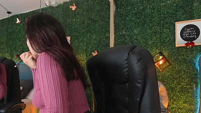 Linagh  online show from 03-27-26, 11:32