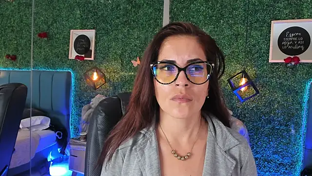 Linagh  online show from 04-28-26, 11:37