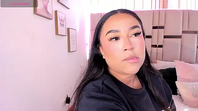 Zoey thompson online show from 10-28-25, 08:00