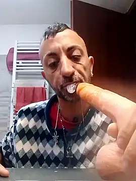 Snapshot of Blackmen_90 chatting on 11-24-25, 07:19 Blackmen 90 online show from 11-24-25, 07:19