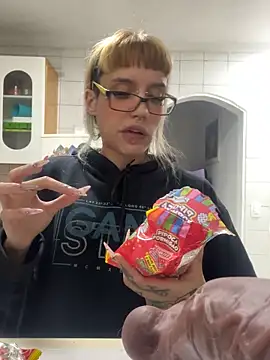 Snapshot of virtualgirlbr chatting on 10-20-25, 07:31 virtualgirlbr online show from 10-20-25, 07:31