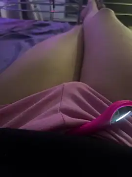 Snapshot of virtualgirlbr chatting on 02-10-26, 08:18 virtualgirlbr online show from 02-10-26, 08:18