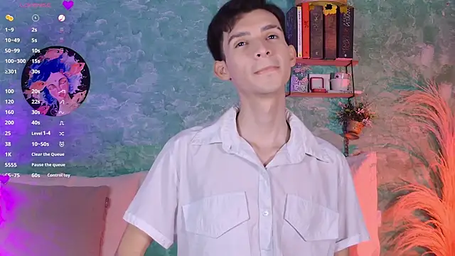 Snapshot of VicenteFerrer chatting on 12-18-25, 12:17 VicenteFerrer online show from 12-18-25, 12:17