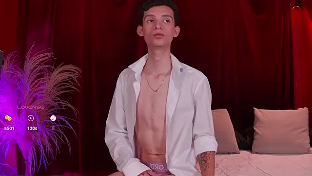 Snapshot of VicenteFerrer chatting on 02-10-26, 01:21 VicenteFerrer online show from 02-10-26, 01:21