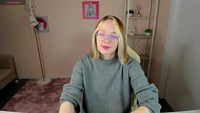 R0cket bunny online show from 10-04-25, 01:03