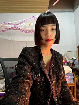 Snapshot of andymi1 chatting on 12-18-25, 03:12 andymi1 online show from 12-18-25, 03:12