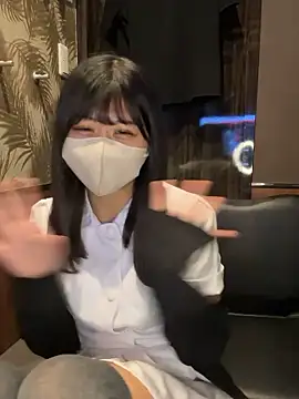 Snapshot of 0p-saki-p0 chatting on 10-05-25, 05:17 0p-saki-p0 online show from 10-05-25, 05:17