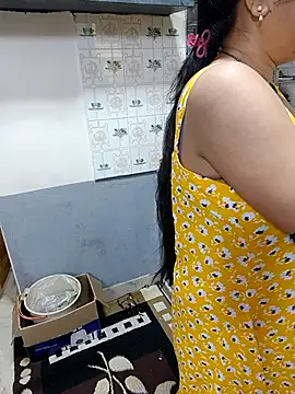 Snapshot of Queen_Nightt chatting on 03-03-26, 03:45 Queen Nightt online show from 03-03-26, 03:45