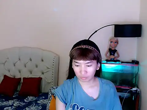 ShantalFoxxy  online show from 04-24-26, 01:24