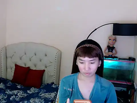 ShantalFoxxy  online show from 04-28-26, 03:00