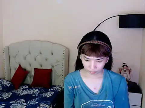 Snapshot of ShantalFoxxy_ chatting on 07-14-26, 06:51 ShantalFoxxy online show from 07-14-26, 06:51