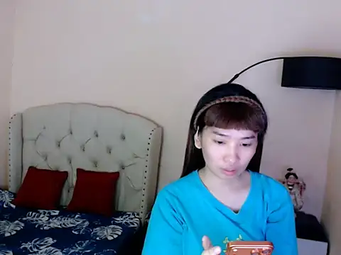 Snapshot of ShantalFoxxy_ chatting on 07-18-26, 12:15 ShantalFoxxy online show from 07-18-26, 12:15